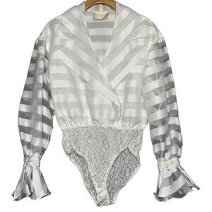Nina Raynor Women’s Size M White Taffeta Long Sleeve Beaded Arm Bodysuit
